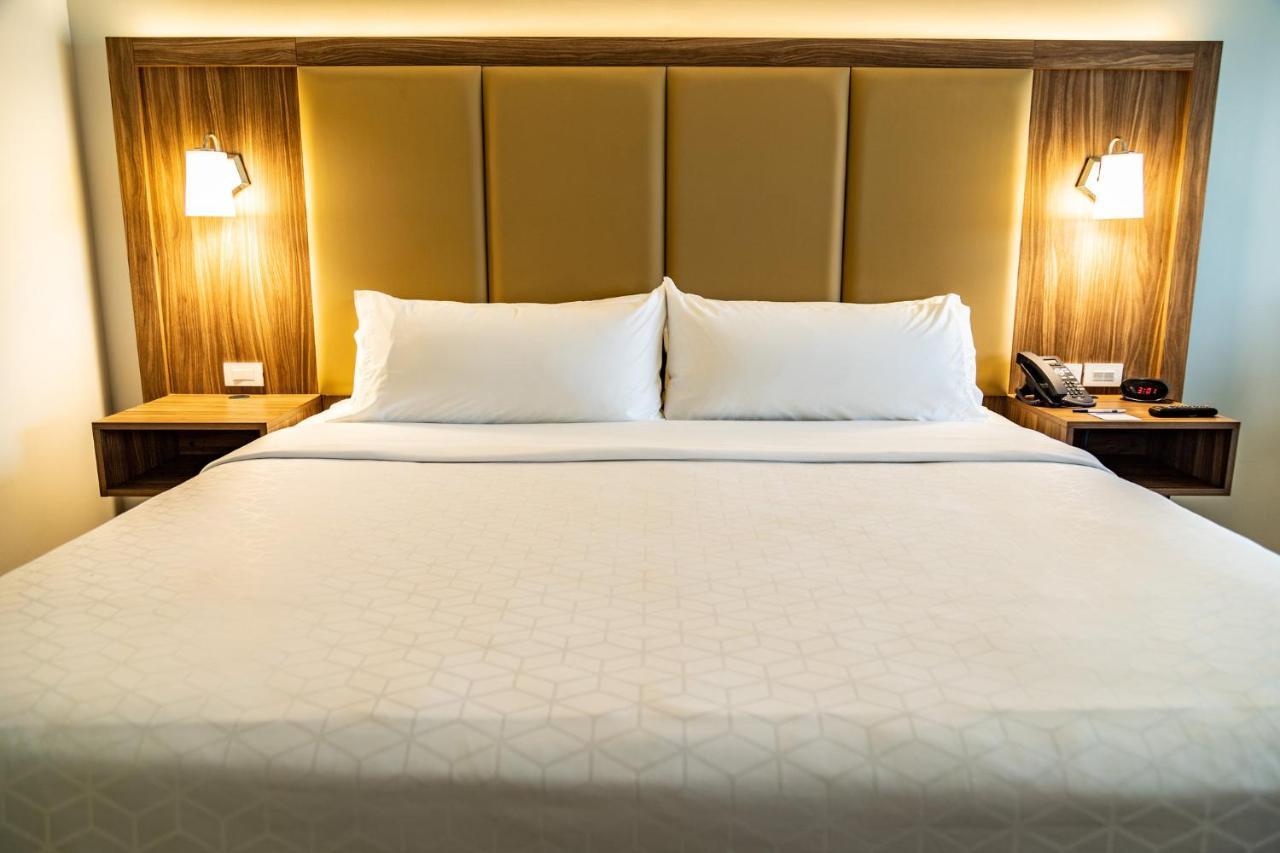 Holiday Inn Express & Suites - Ensenada Centro By Ihg Eksteriør bilde